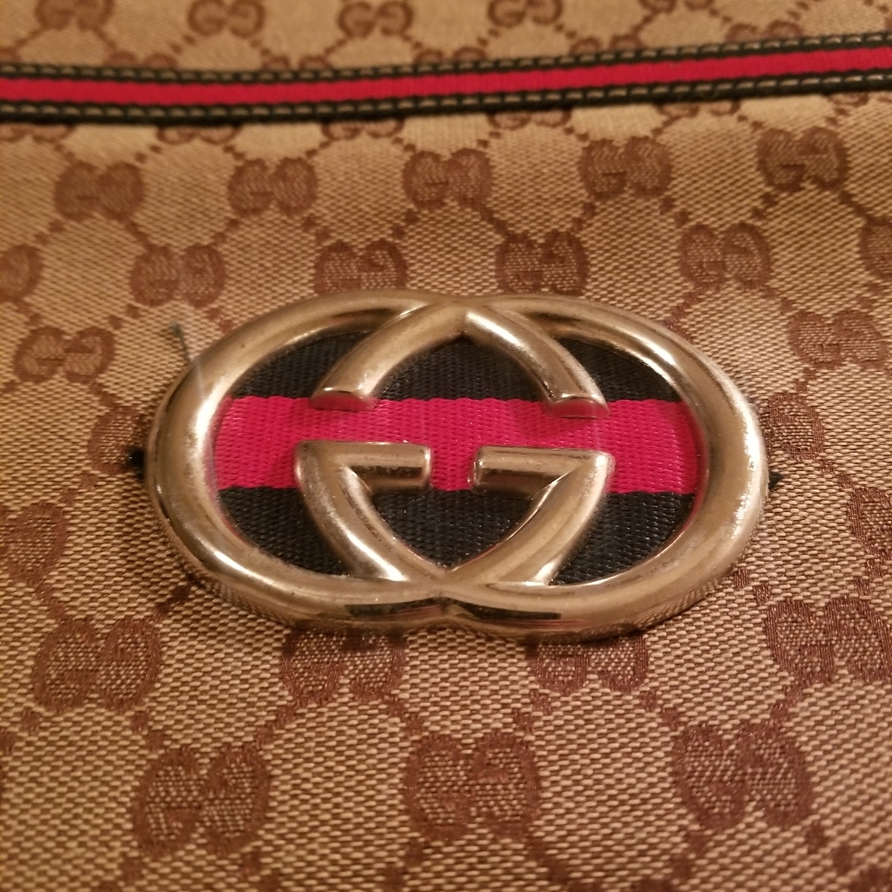 Gucci - Picture 4 of 9